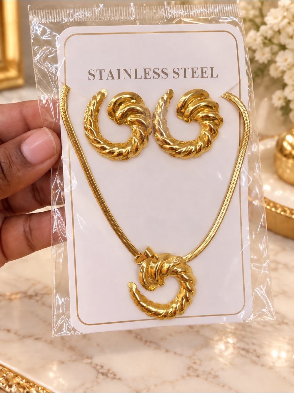 Gold Twisted Rope Pendant Necklace with Matching Hoop Earrings